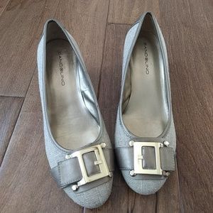 Cute nuetral wedge heels